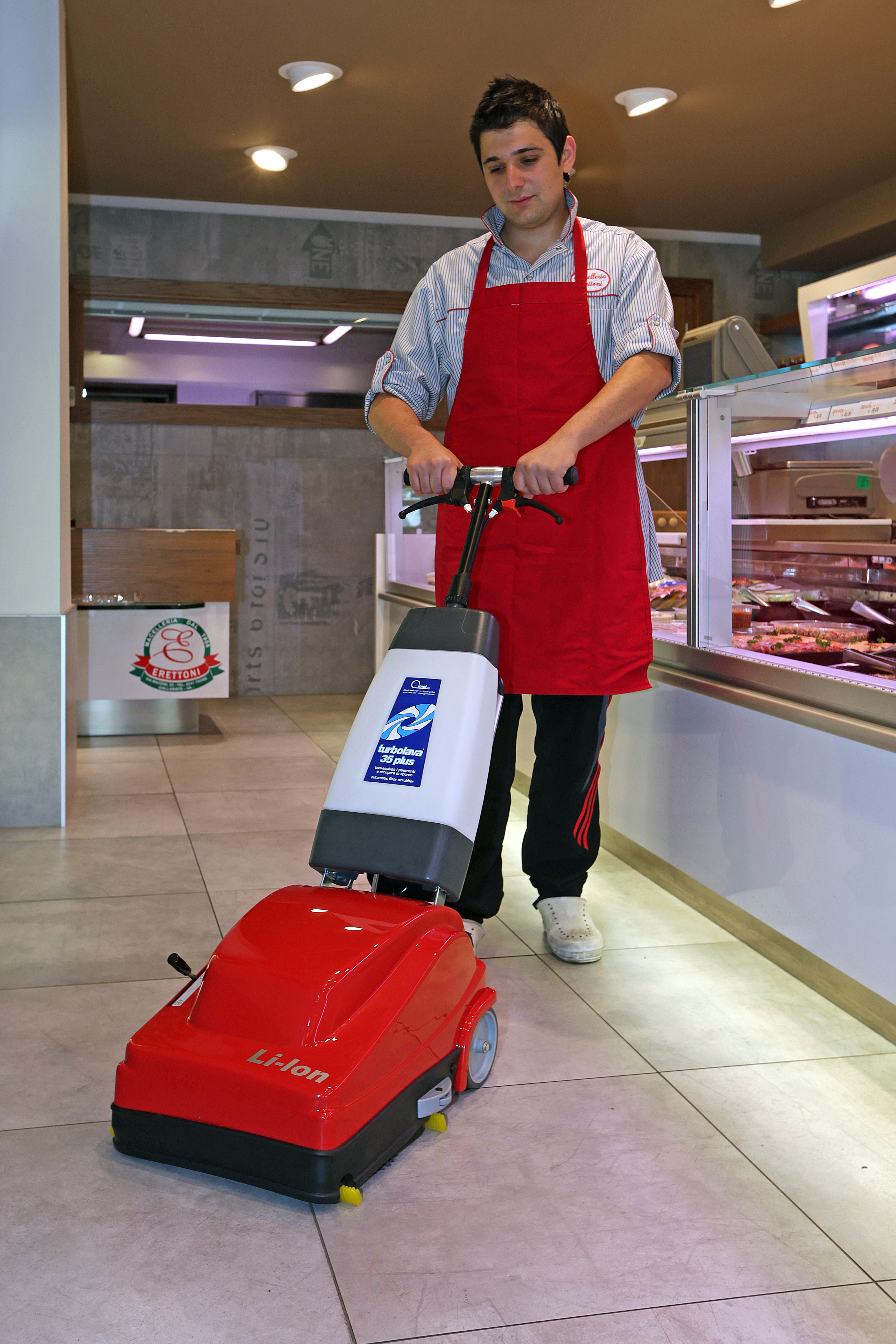 floor scrubber machine